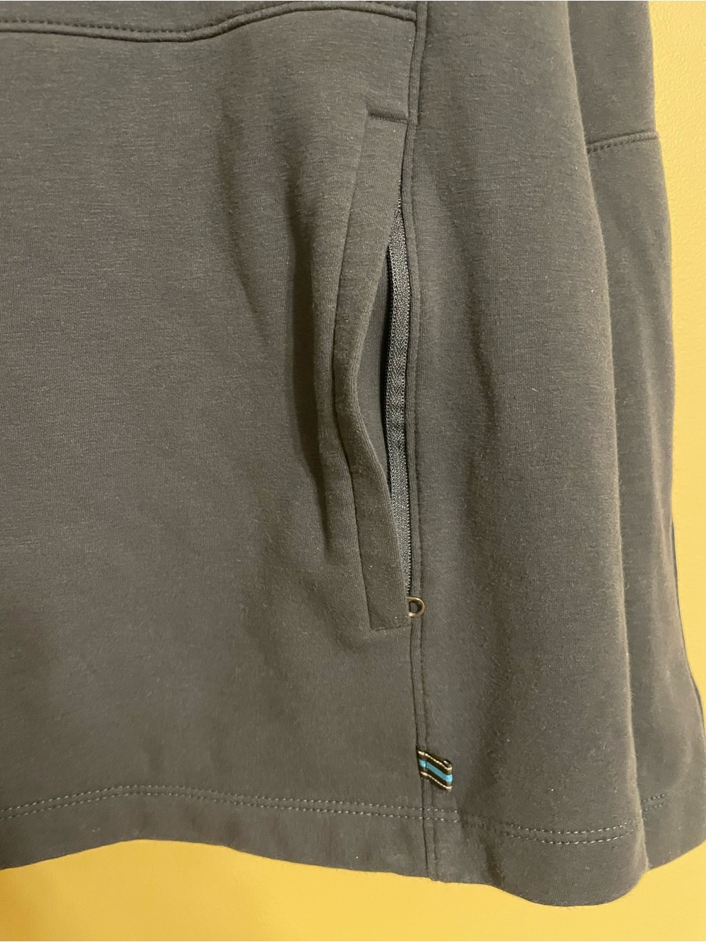Kuhl navy hoodie pullover front pockets size XL - Picture 5 of 6